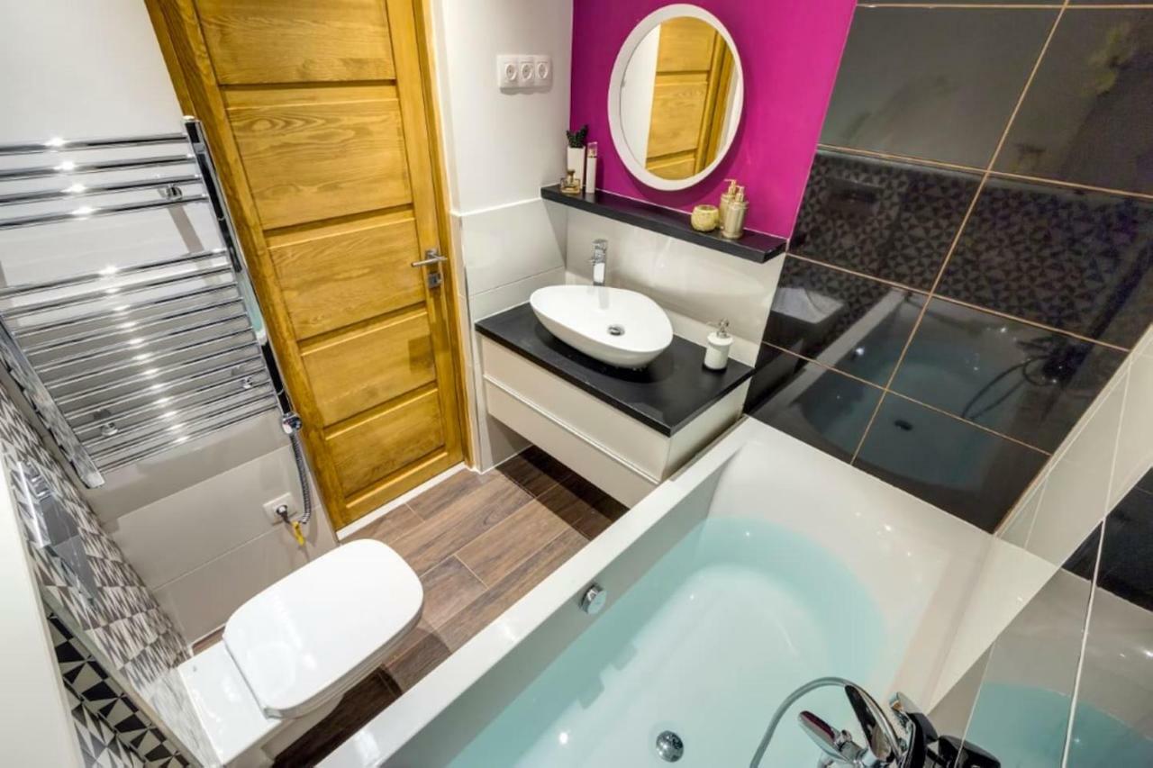 Cozy Downtown Studio Apartment Будапеща Екстериор снимка