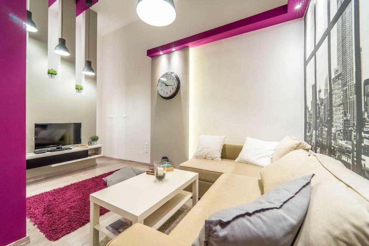 Cozy Downtown Studio Apartment Будапеща Екстериор снимка