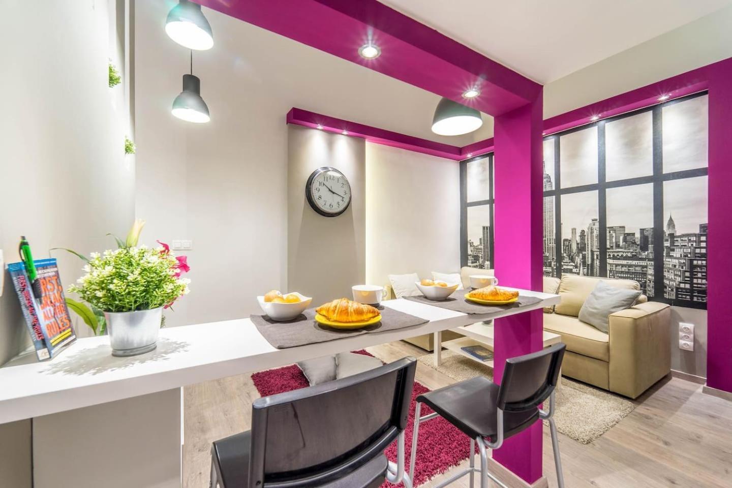 Cozy Downtown Studio Apartment Будапеща Екстериор снимка