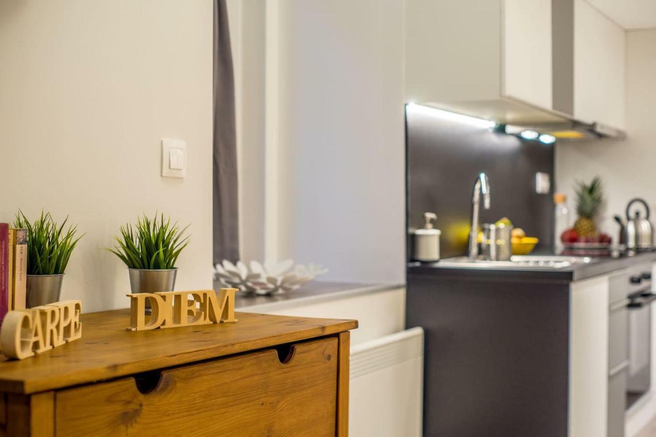 Cozy Downtown Studio Apartment Будапеща Екстериор снимка